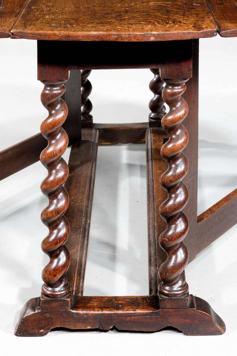 Early 18th Century William and Mary Period Gate Leg Table