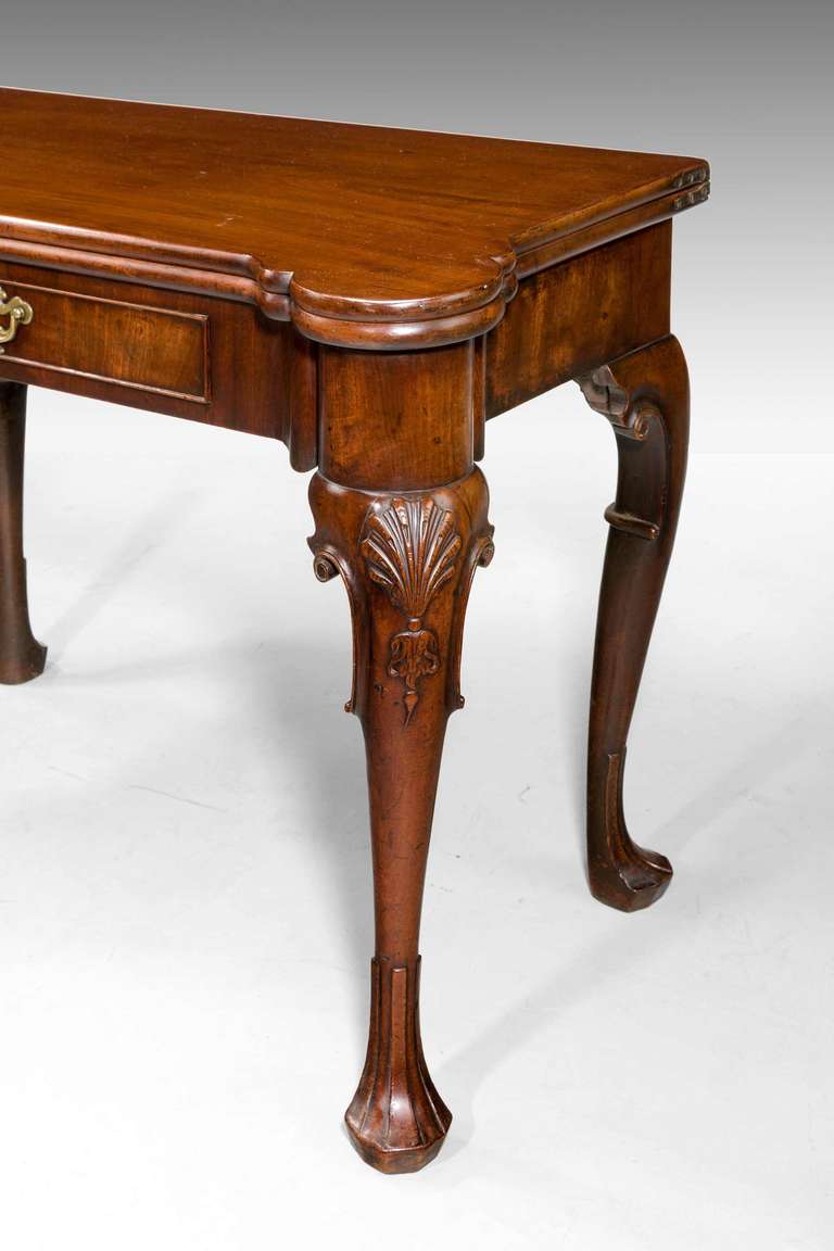 Britannique Table à cartes du milieu du XVIIIe siècle