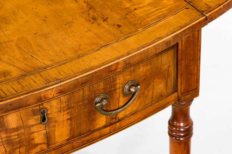 Pembroke-Tisch aus Seidenholz aus dem 18. Jahrhundert im Zustand „Hervorragend“ in Peterborough, Northamptonshire