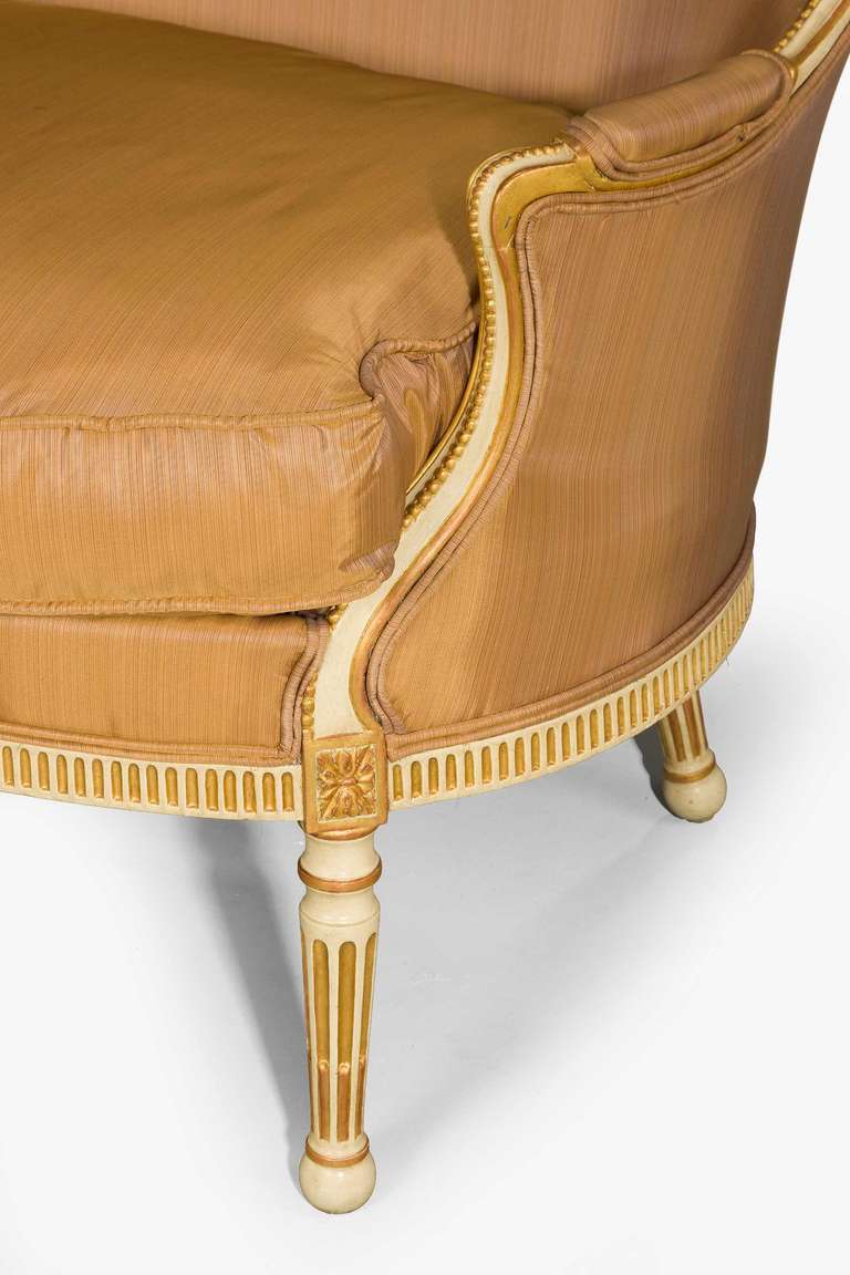 Louis XVI Period Parcel-Gilt Canapé In Good Condition In Peterborough, Northamptonshire