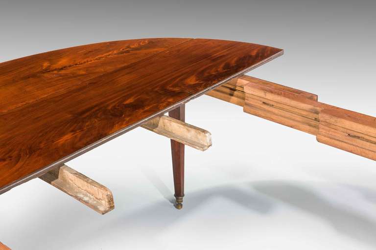 18th Century French Mahogany Extending Dining Table 5