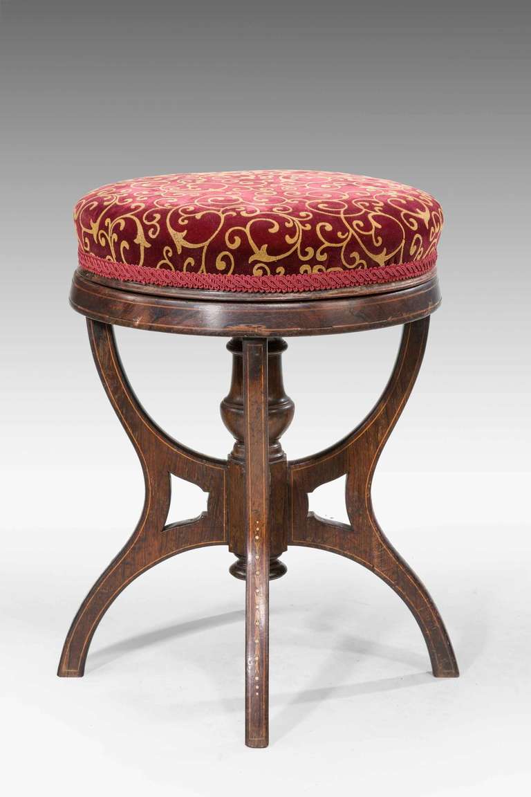 Late 19th Century Rosewood Revolving Piano Stool In Good Condition In Peterborough, Northamptonshire