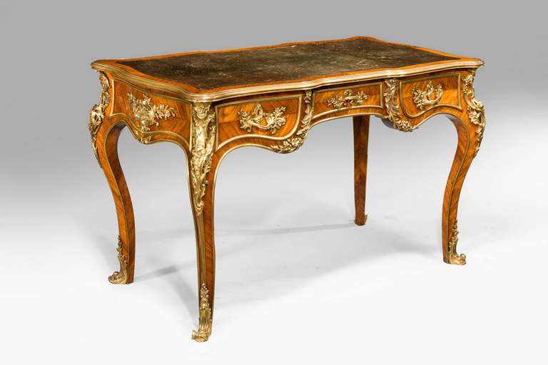 19th Century Kingwood Writing Table by Gillows In Good Condition In Peterborough, Northamptonshire