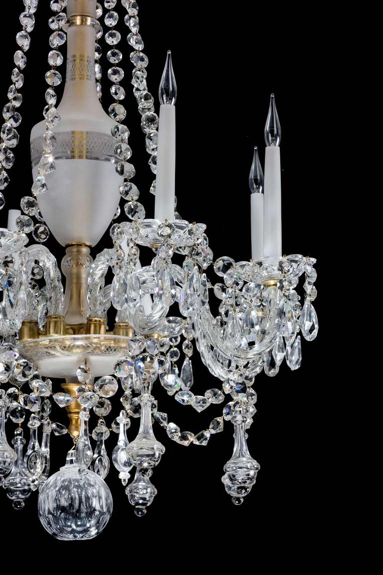 Mid-19th Century Cut and Etched Glass Chandelier In Good Condition In Peterborough, Northamptonshire