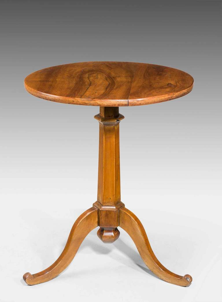 Mid-19th Century North European Occasional Table In Good Condition In Peterborough, Northamptonshire