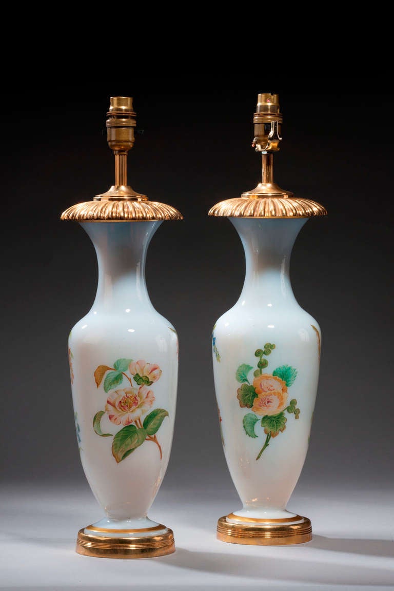 Pair of Early 20th Century French Opaline Lamps 1