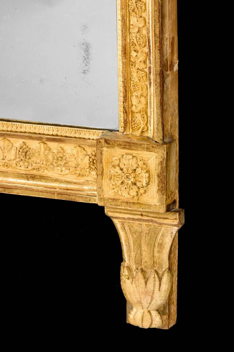 18th Century italian Mirror In Excellent Condition In Peterborough, Northamptonshire