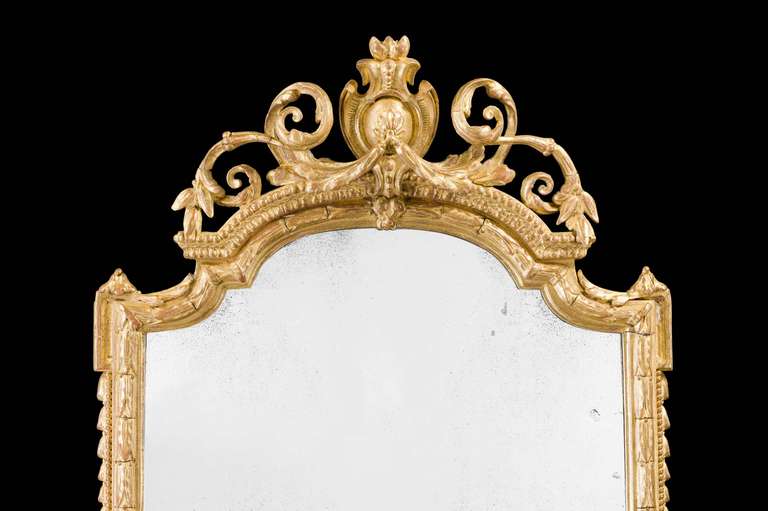English Mid-19th Century Gesso and Giltwood Pier Mirror