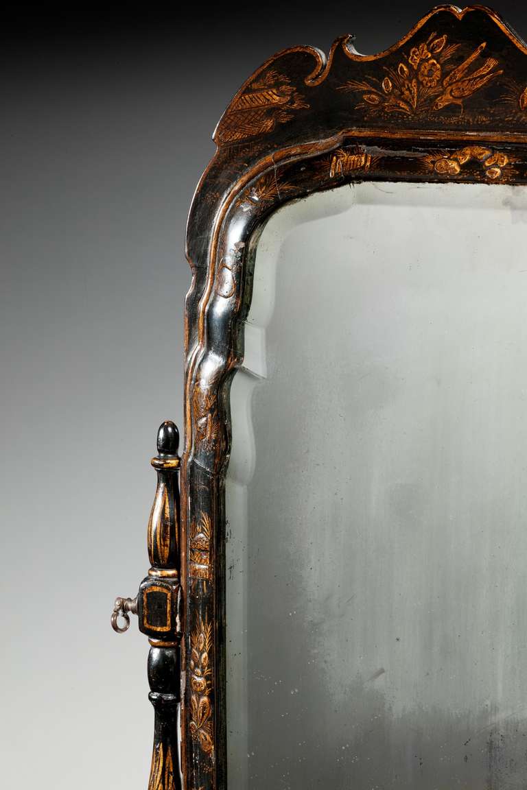 Queen Anne Period Lacquered Dressing Mirror In Good Condition In Peterborough, Northamptonshire