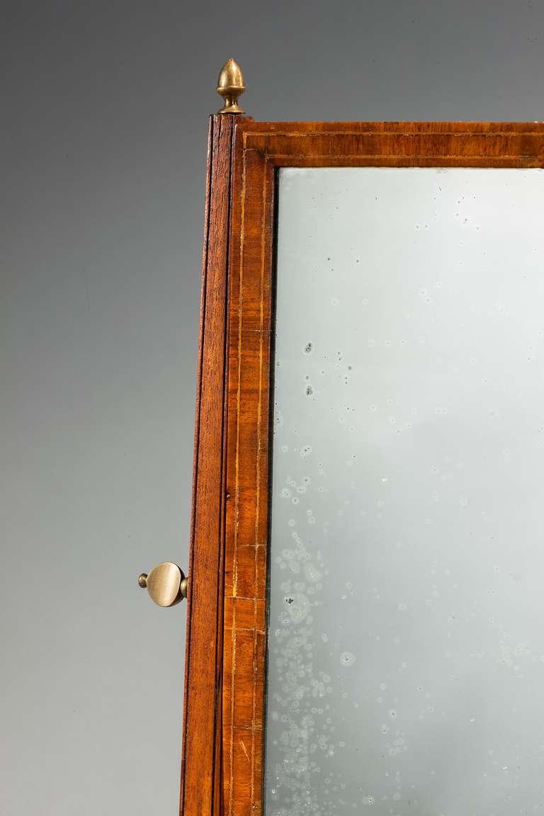 George III Period Bow Fronted Dressing Mirror In Excellent Condition In Peterborough, Northamptonshire
