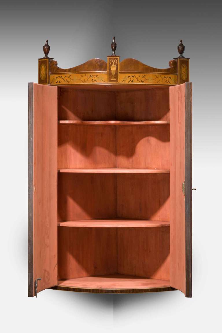 Mid-20th Century Bow-Fronted Corner Cupboard in the Manner of Thomas Sheraton For Sale