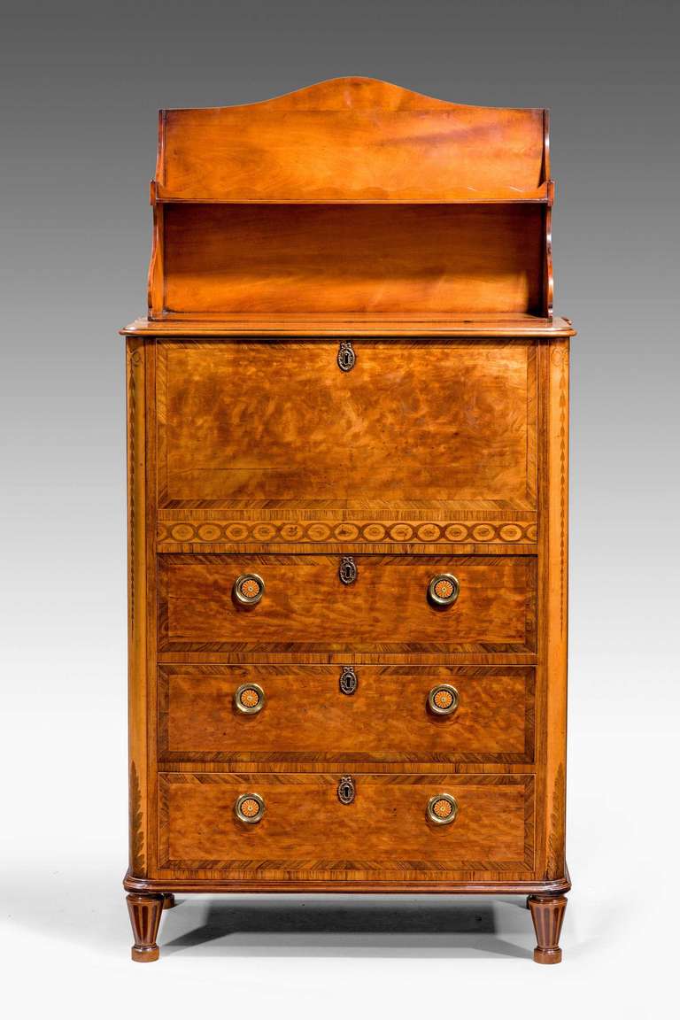 18th Century Satinwood Secrétaire Abattant In Good Condition For Sale In Peterborough, Northamptonshire