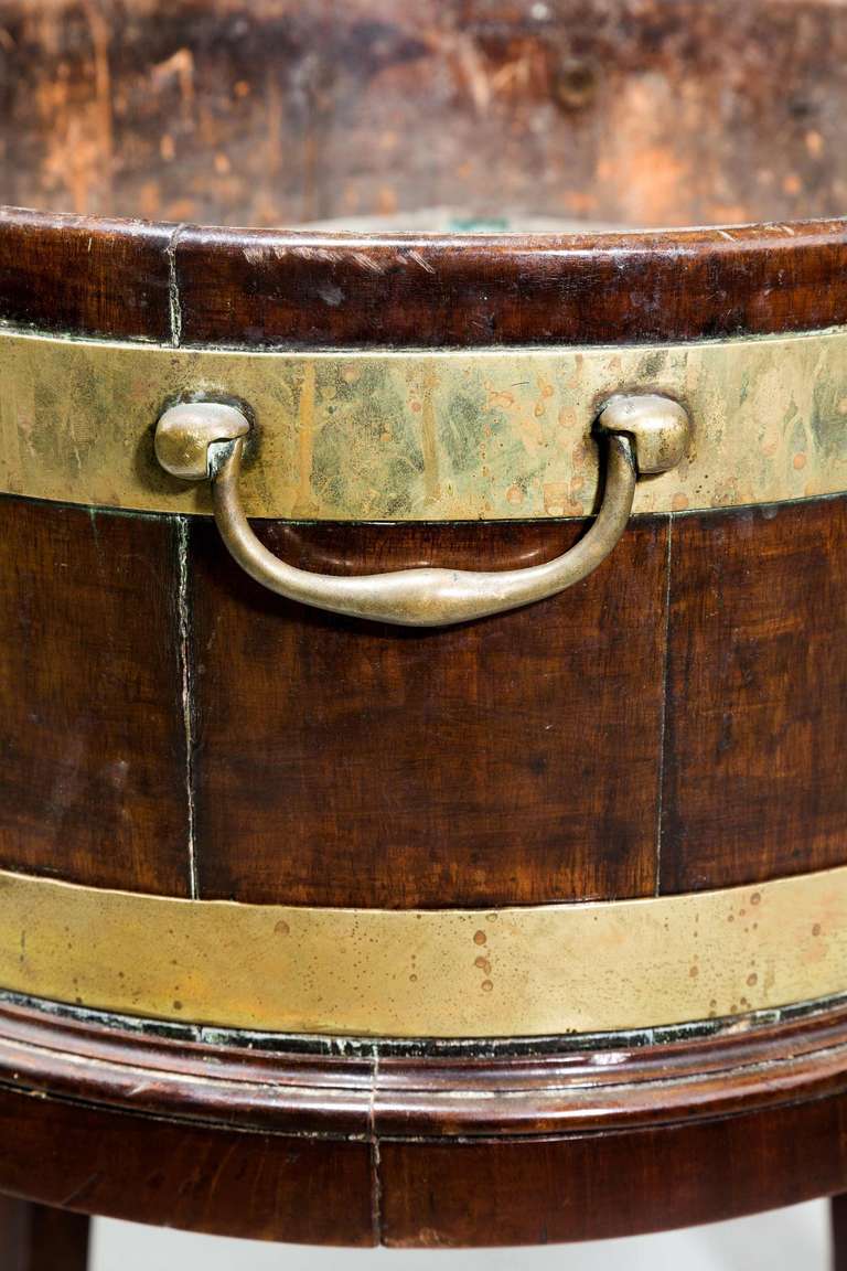 George III Period Oval Wine Cooler In Good Condition In Peterborough, Northamptonshire