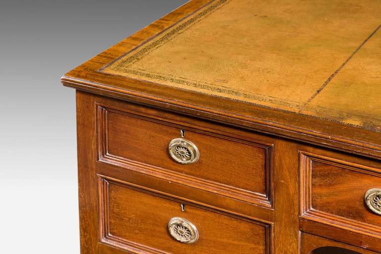 Late 19th Century Writing Desk In Good Condition In Peterborough, Northamptonshire