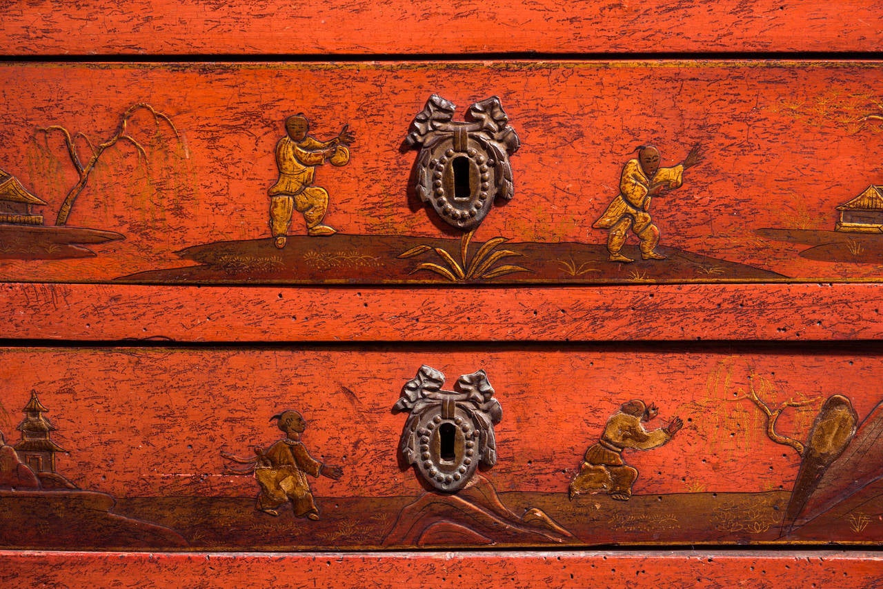 Mid-18th Century Red Lacquered Chest 2