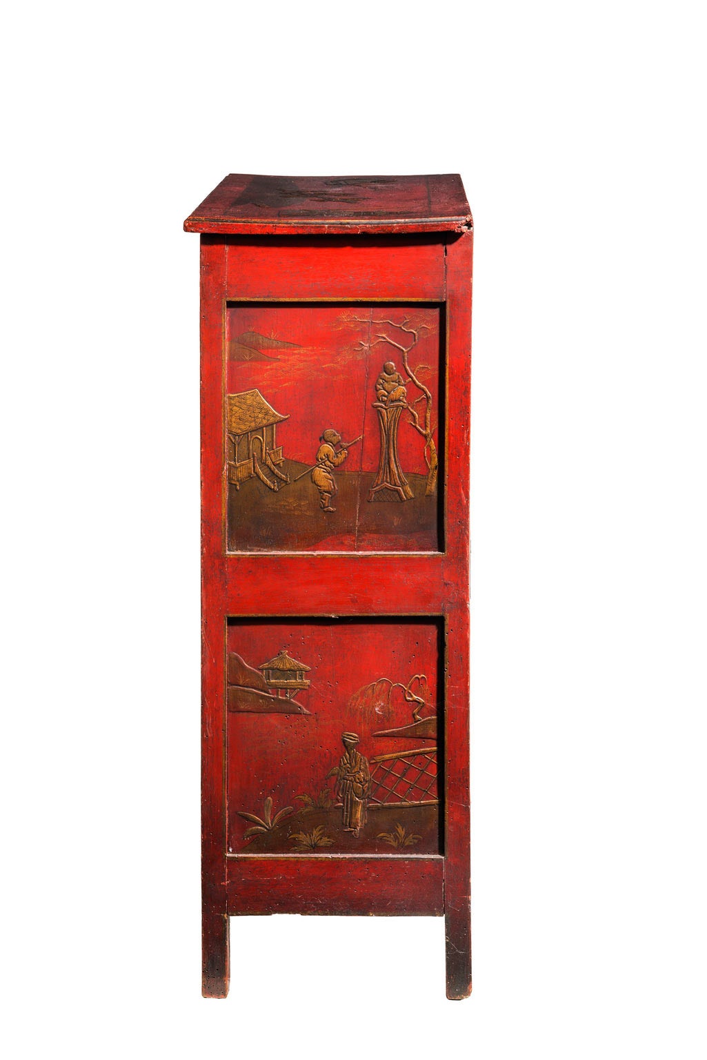 Mid-18th Century Red Lacquered Chest In Excellent Condition In Peterborough, Northamptonshire