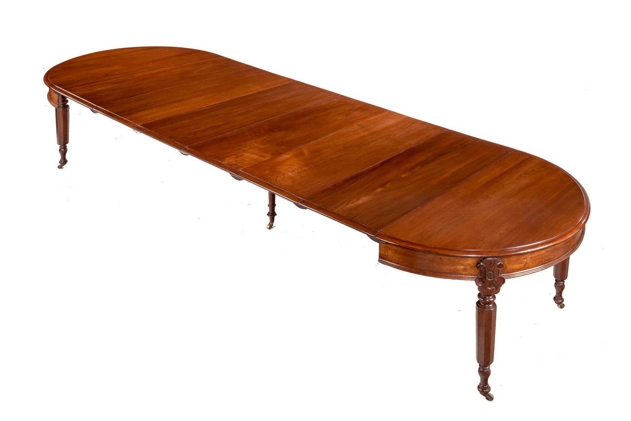 English Mid-19th Century Extending Circular Dining Table