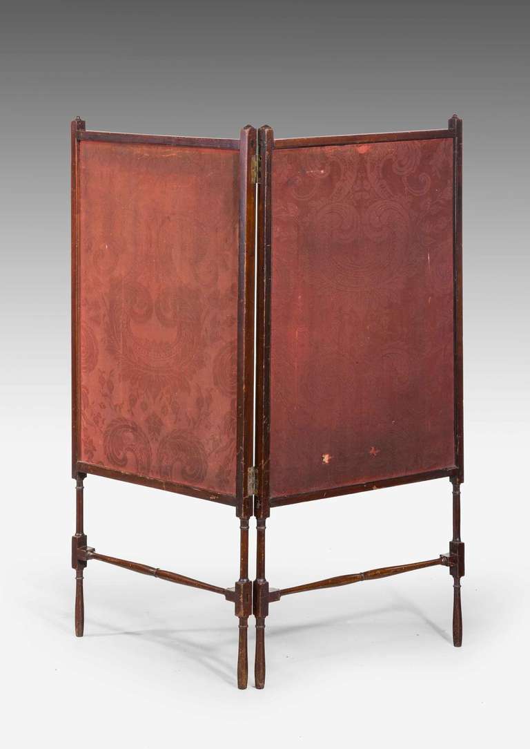 George III Period Mahogany Two-Fold Hinged Screen In Good Condition In Peterborough, Northamptonshire