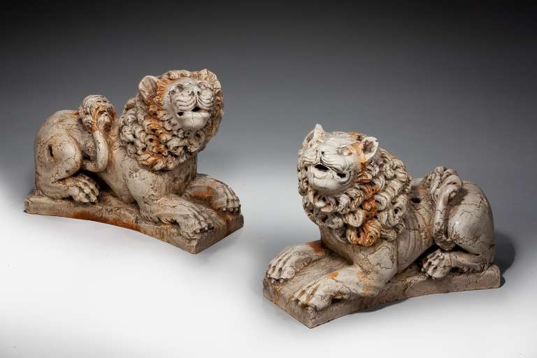 Pair of mid 20th century Italian Lions In Excellent Condition For Sale In Peterborough, Northamptonshire