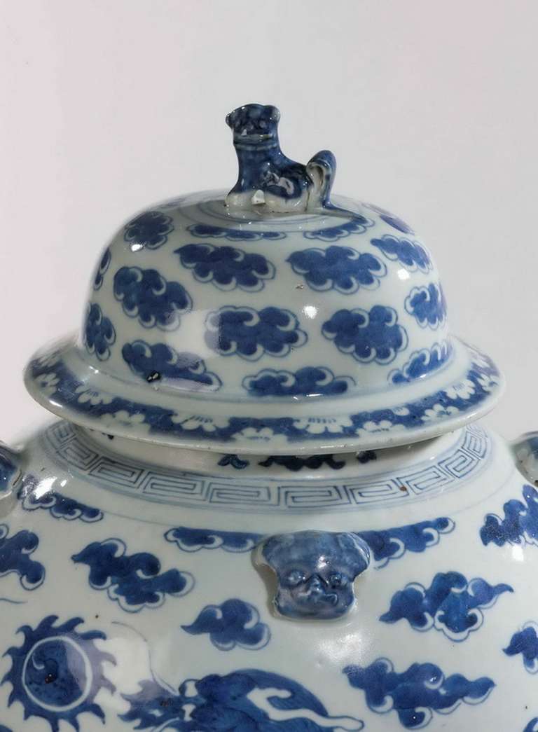 Pair of Mid-19th Century Chinese Porcelain Lidded Vases 2