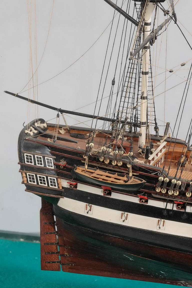 Model of the Russian 66 Gun Ship, Pobedonosec In Good Condition For Sale In Peterborough, Northamptonshire