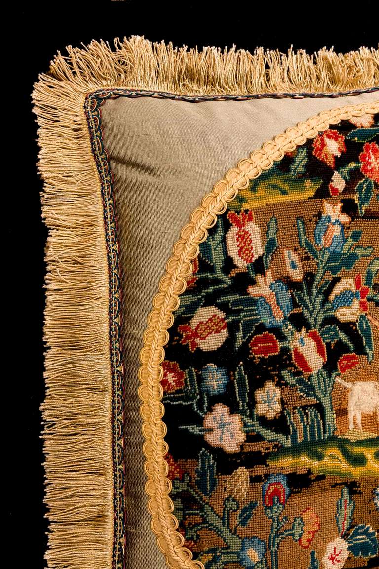 Cushion: 18th Century, Wool. Exotic Birds and Animals  In Excellent Condition In Peterborough, Northamptonshire