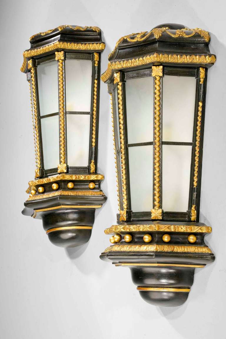 English Exceptional Pair of Late 19th Century Wall Lights For Sale