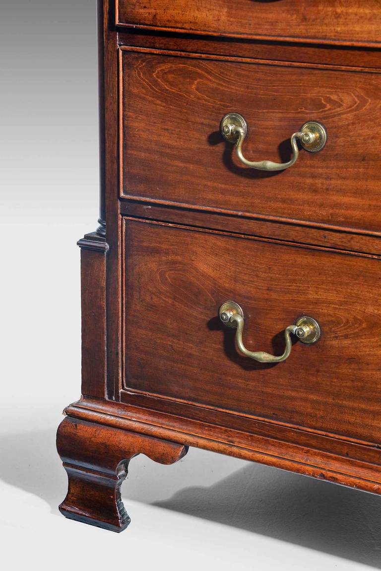 Late 18th Century Mahogany Chest of Drawers 1