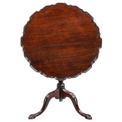 Chippendale Style Mahogany Dish-Top Tilt Table