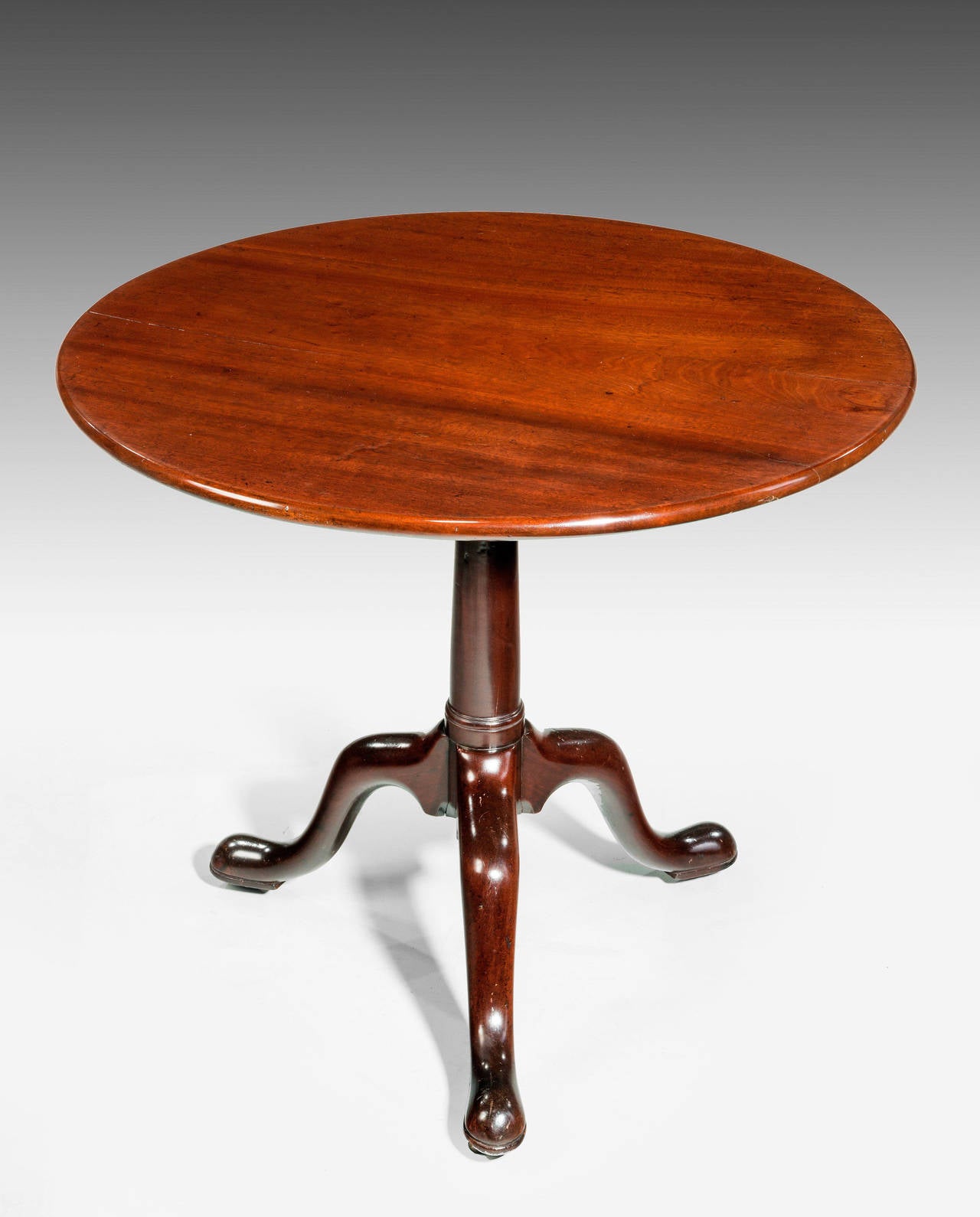 Mid-18th Century Chippendale Period Mahogany Supper Table