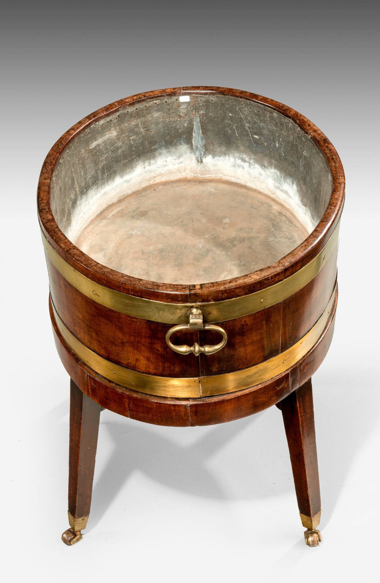 Late 19th Century Oval Mahogany Wine Cooler 2