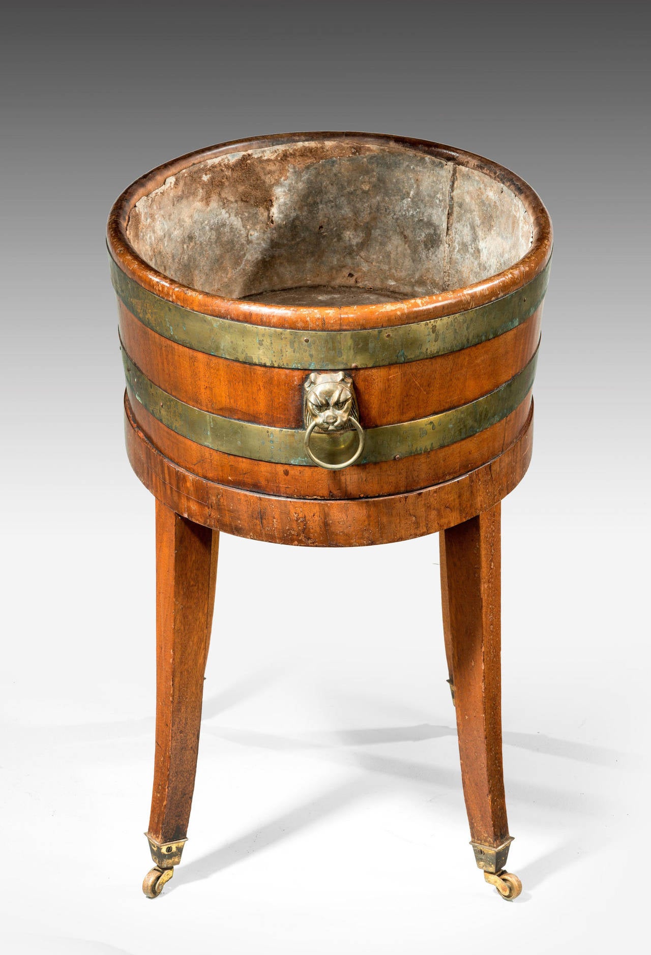 Late 19th Century Mahogany Champagne Cooler In Good Condition In Peterborough, Northamptonshire