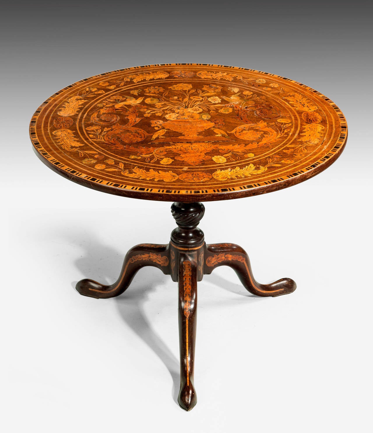 19th Century Dutch Marquetry Inlaid Tilt Table In Good Condition In Peterborough, Northamptonshire