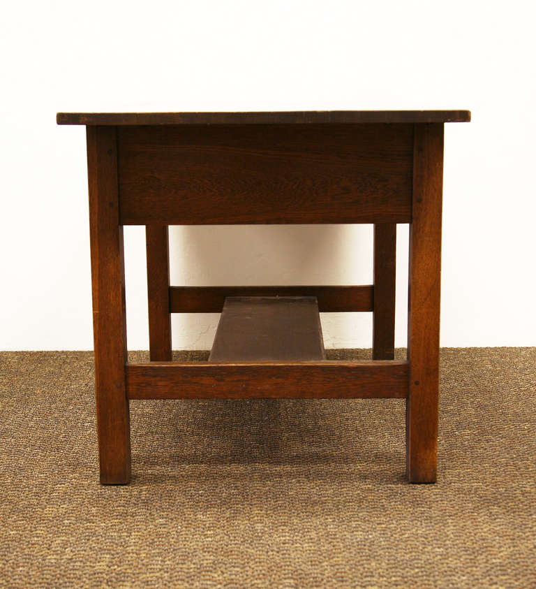 Gustav Stickley Library Table In Good Condition For Sale In Tucson, AZ