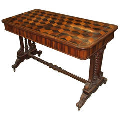 Palissandre table decorated with inlay