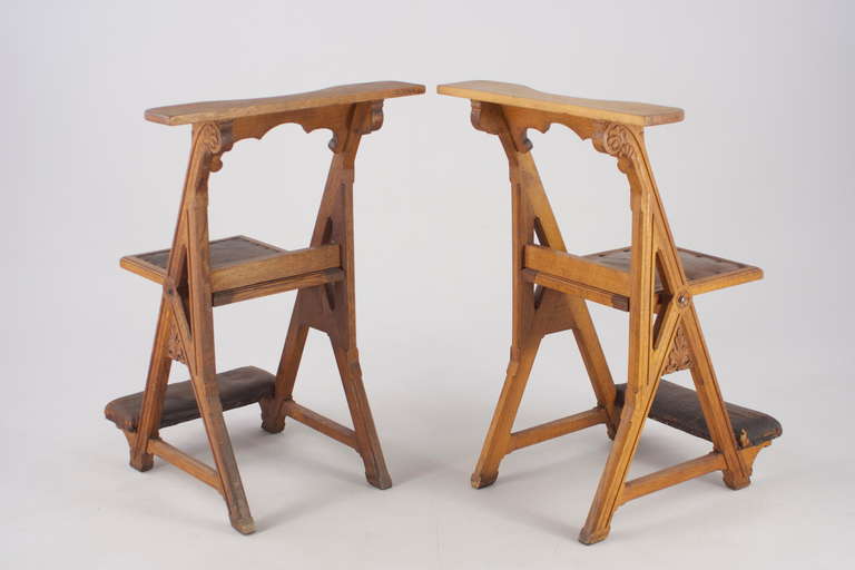 Prie-dieu, Two Kneelers from Early 19th Century In Good Condition For Sale In Berlin, DE