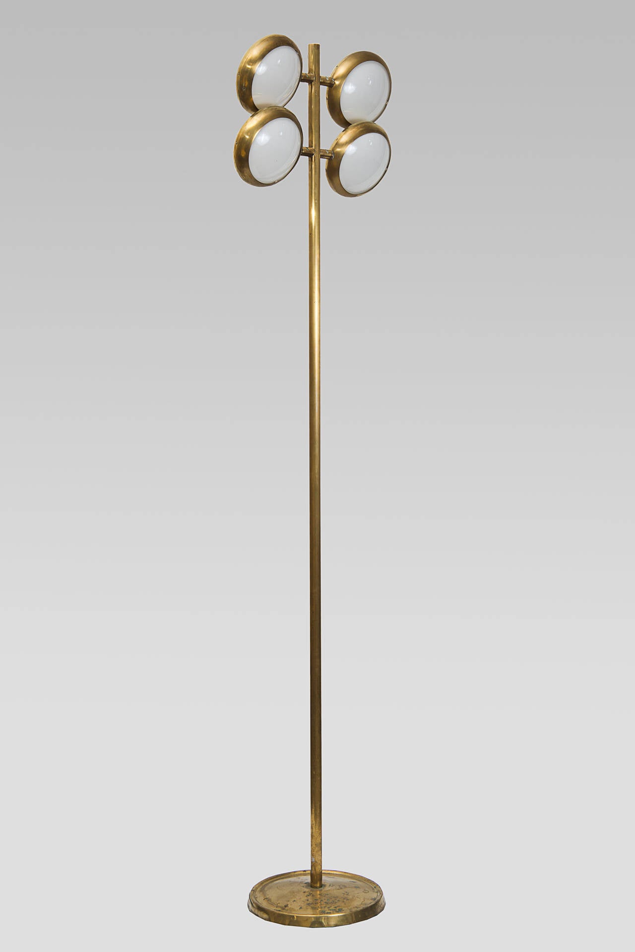 Floor lamp by Fontana Arte, mod. no. 2380.
from the Fontana Arte Archive (see the picture 4).
