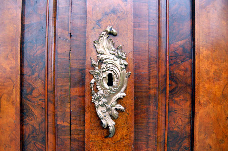 Chêne Meuble de rangement de couloir baroque couronné de Berlin/Brandenburg, vers 1750 en vente