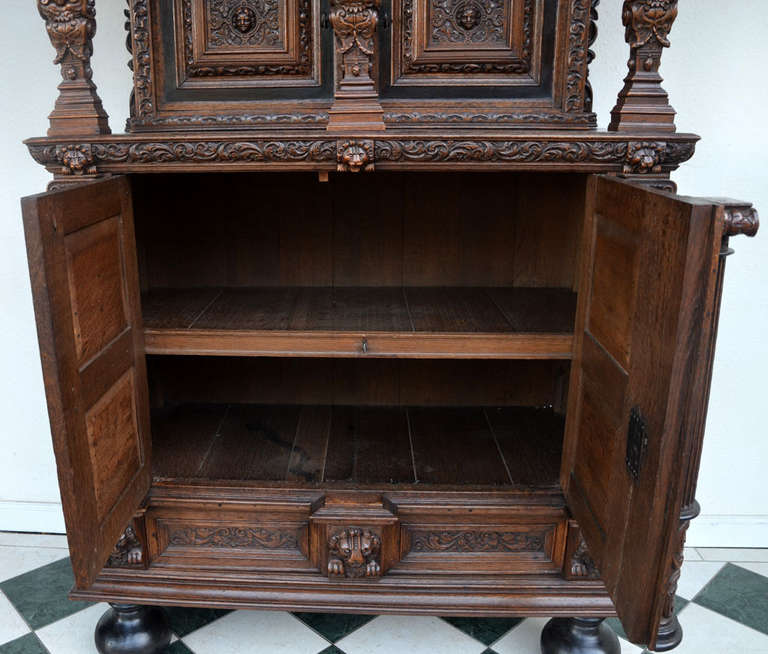 Allemand Rare et authentique meuble de rangement baroque d'Allemagne du Nord, vers 1700 en vente