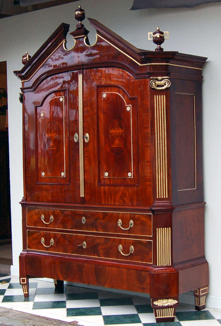 Kompositionsschrank im Louis-Seize-Stil, um 1790