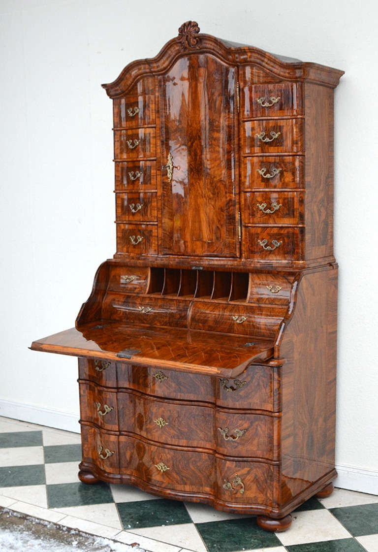 Authentic Baroque Bureau from Frankfurt, about 1740
