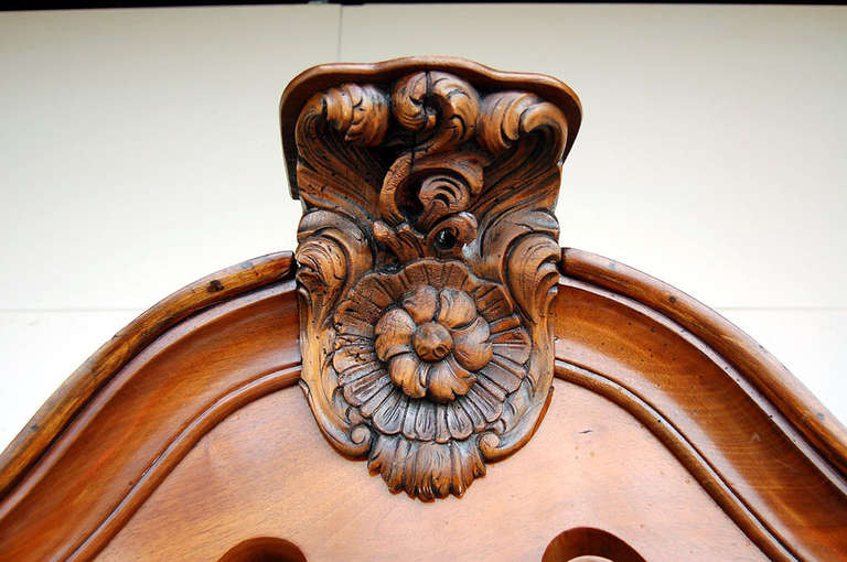 Dutch Baroque Composite Dresser, 1800s In Excellent Condition For Sale In Kiel, Schleswig-Holstein