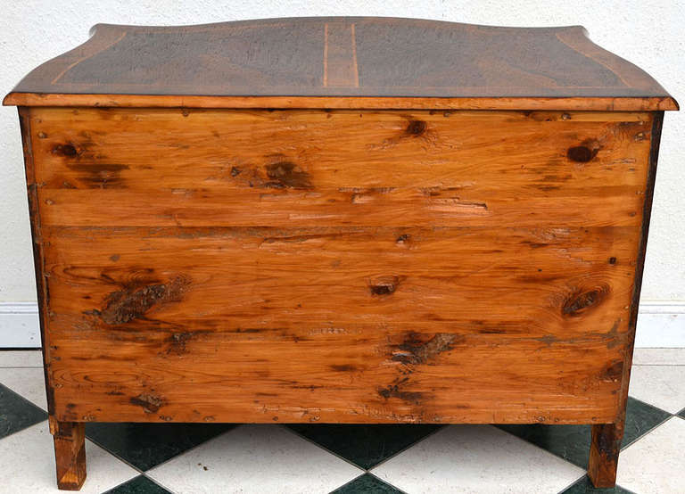 18th Century and Earlier Luxurious Swedish Baroque Dresser For Sale