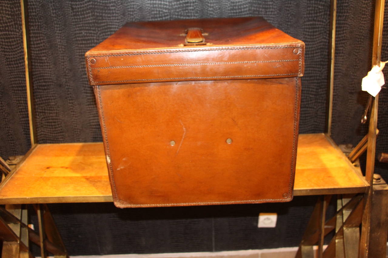 1920s Leather Hat Box In Good Condition In Saint-Ouen, FR