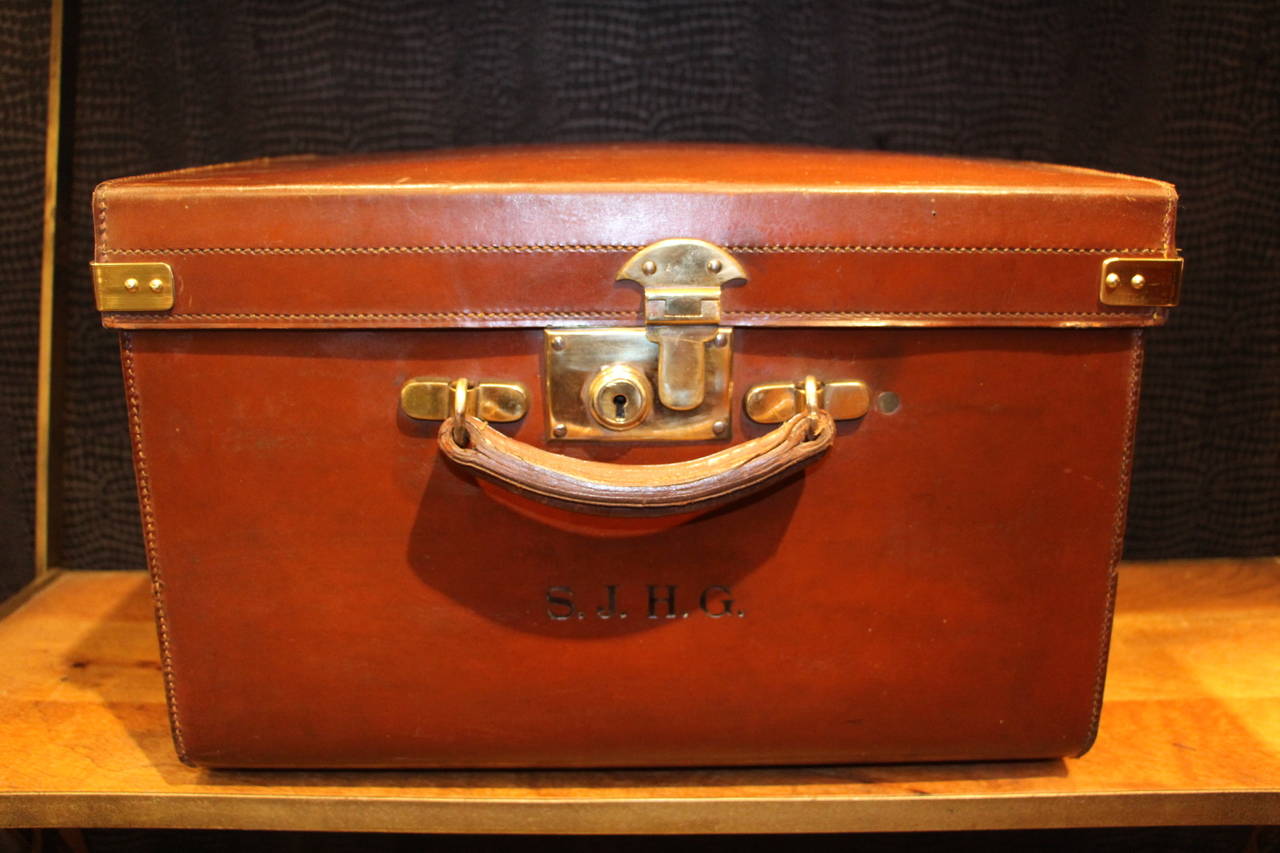 1930s Leather Hat Box For Sale 2