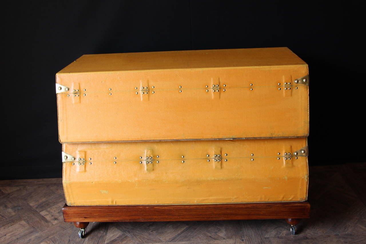 Pair of Louis Vuitton Auto Trunks In Good Condition In Saint-Ouen, FR