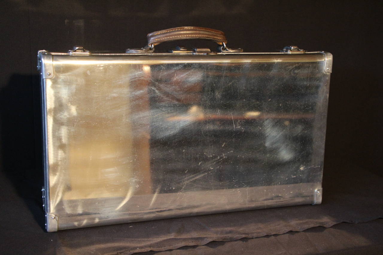 1940s Aluminum Suitcase In Excellent Condition In Saint-Ouen, FR