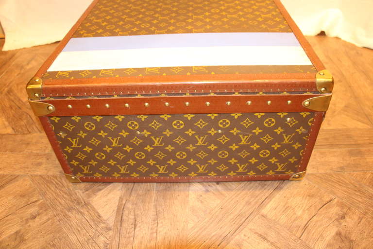 Louis Vuitton Alzer 80 Suitcase In Excellent Condition In Saint-Ouen, FR
