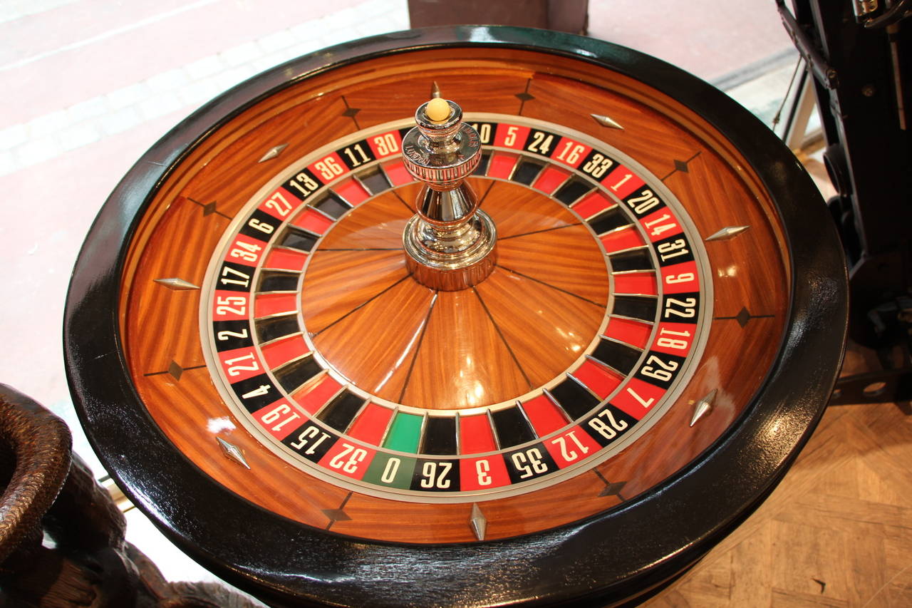 Great Britain (UK) Mahogany and Black Wood Casino Roulette Wheel by John Huxley