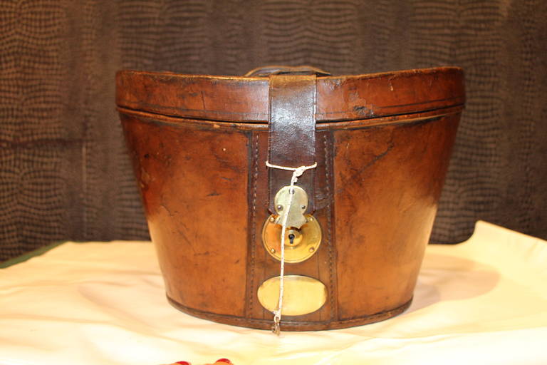 It has got a beautiful and reach patina and has got a clean interior.One key.